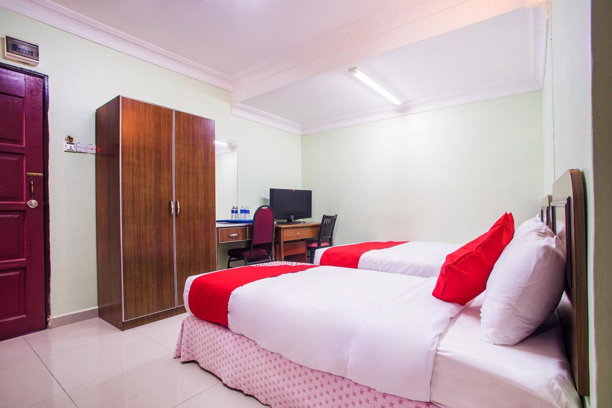 Super Oyo 89363 Casavilla Hotel Batu Caves Εξωτερικό φωτογραφία