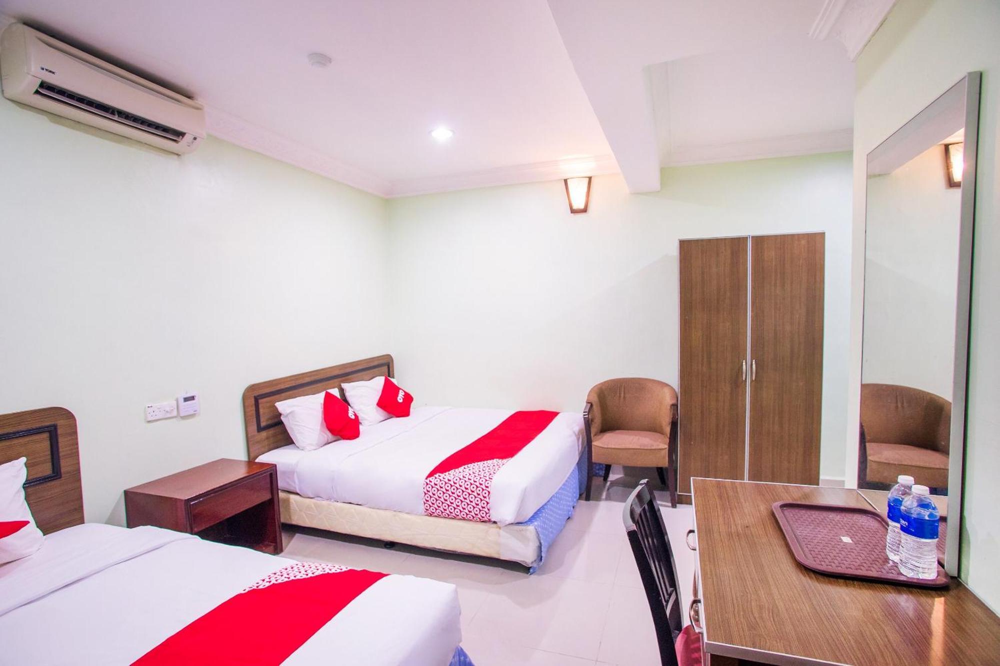 Super Oyo 89363 Casavilla Hotel Batu Caves Εξωτερικό φωτογραφία