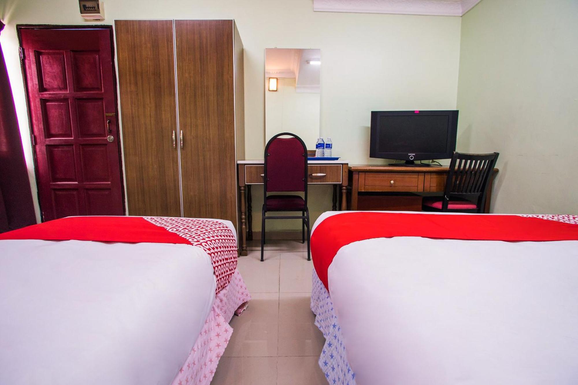 Super Oyo 89363 Casavilla Hotel Batu Caves Εξωτερικό φωτογραφία